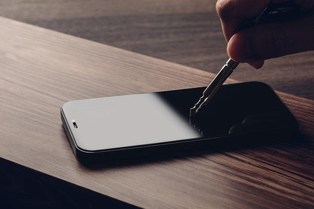 Moshi AirFoil Pro – Elastyczne szkło hybrydowe iPhone 12 / iPhone 12 Pro (czarna ramka)