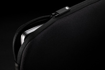 Incase Classic Sleeve with Ariaprene - Pokrowiec MacBook Pro 13" (M1/2020) (czarny)