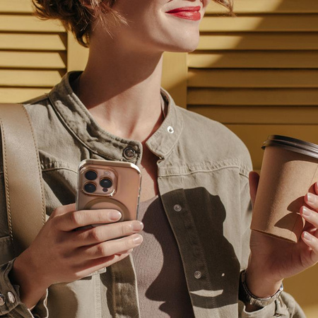 Crong Clear MAG Pro - Etui iPhone 16 Pro MagSafe (pustynny)